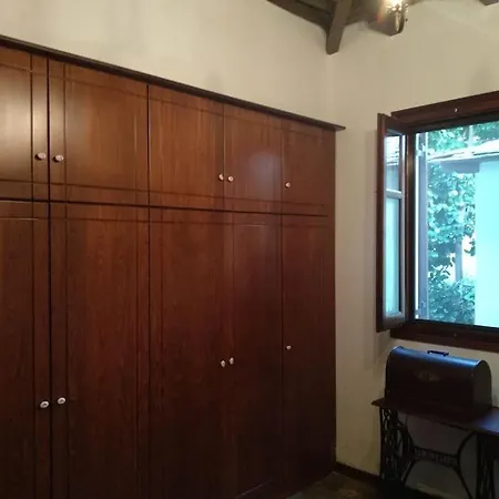 Апартаменты Melina's Mansion