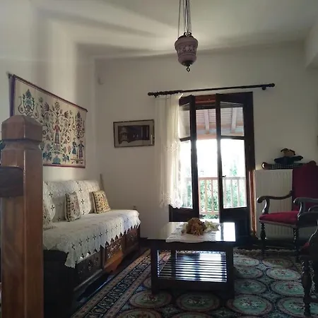 Melina's Mansion Апартаменты