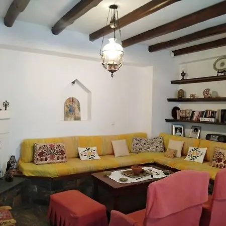 Melina's Mansion Апартаменты