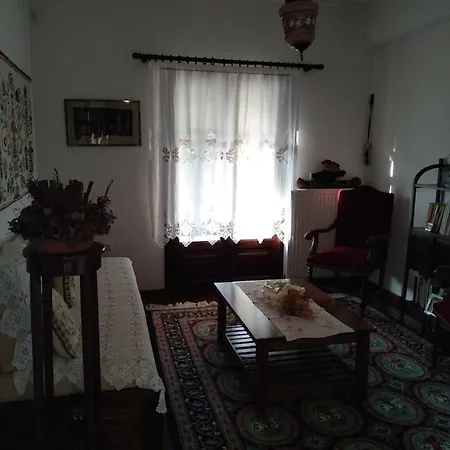Апартаменты Melina's Mansion *