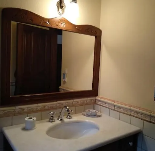 Melina's Mansion דירה טסגרדה